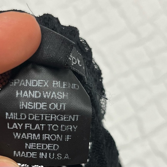 NWT ⚜️🖤⚜️ Costume dept. 🖤 floral sheer shorts size XS - Picture 12 of 15